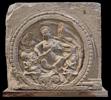 Vinavadini in Lotus Pond